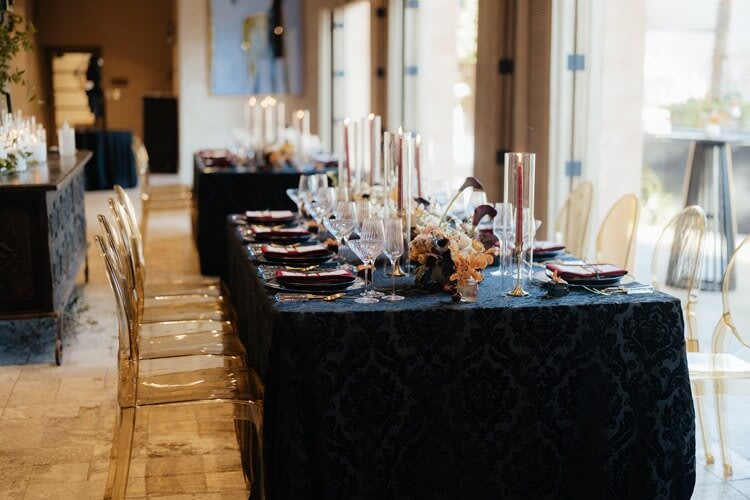 Inspiring Holiday Tablescapes