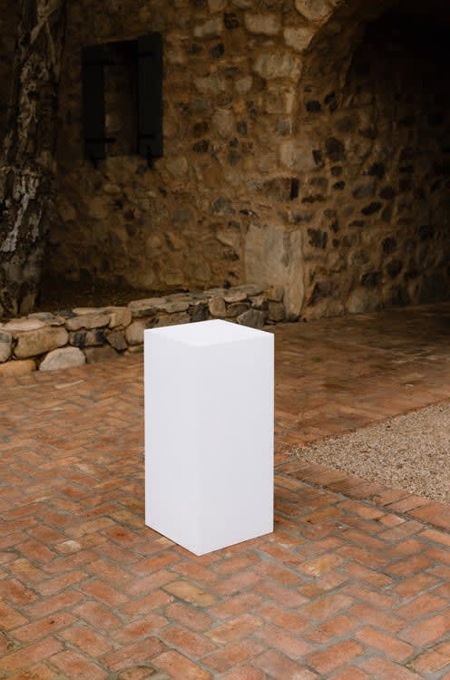 Square Pedestal - Medium view 6