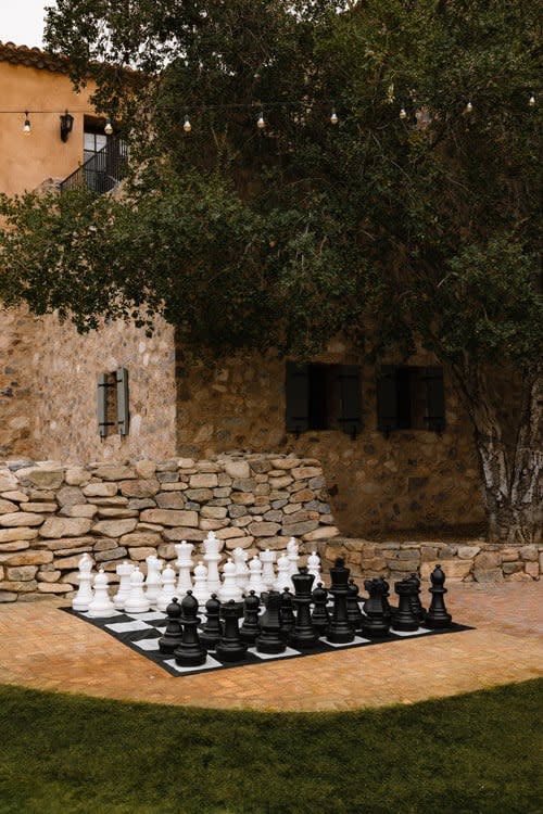 Giant Chess Game view 3