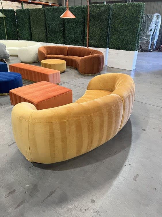 Cascade Loveseat - Caramel view 3