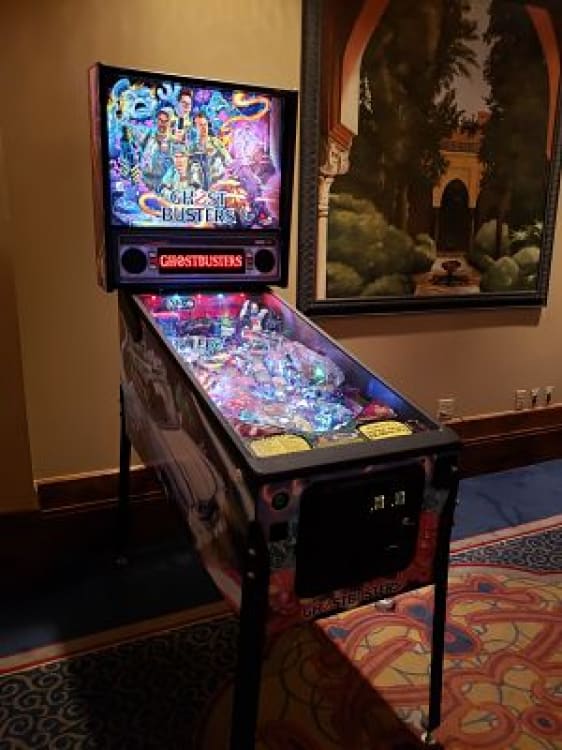 Pinball Machine - Ghostbusters view 4