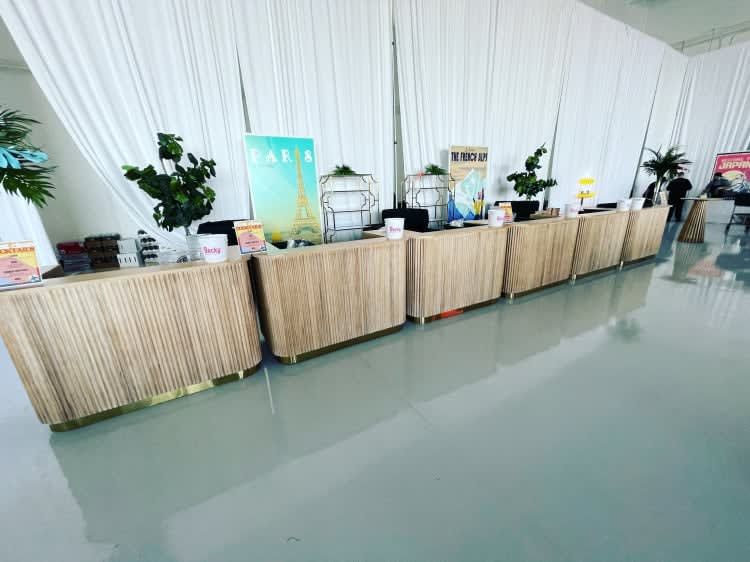 Sydney Bar - Natural Finish view 3