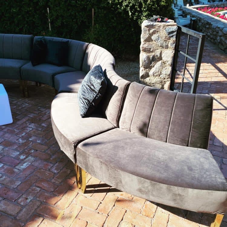 Kincaid Outside Round Sofa - Graphite view 3