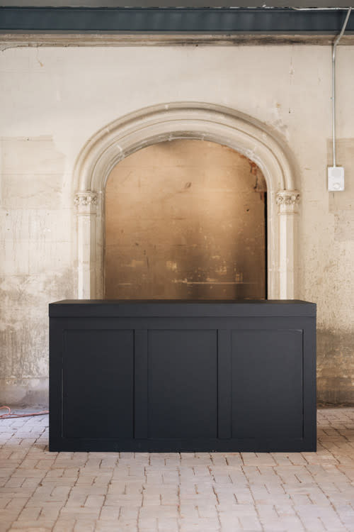 Brooks 6ft Black Bar view 4