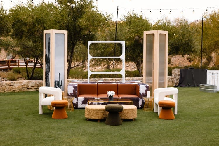 Mondrian Sofa - Cowhide view 6