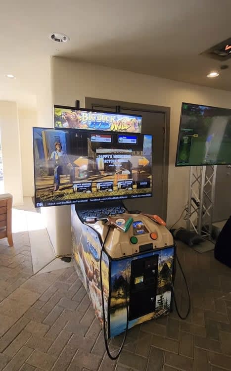 Big Buck Hunter Arcade view 3