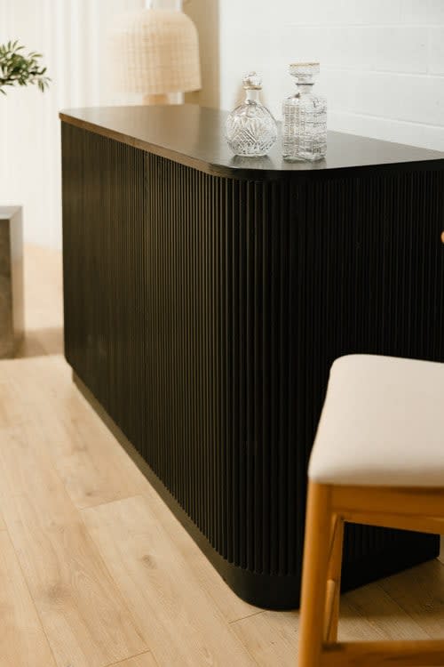 Sydney Bar - Black view 5