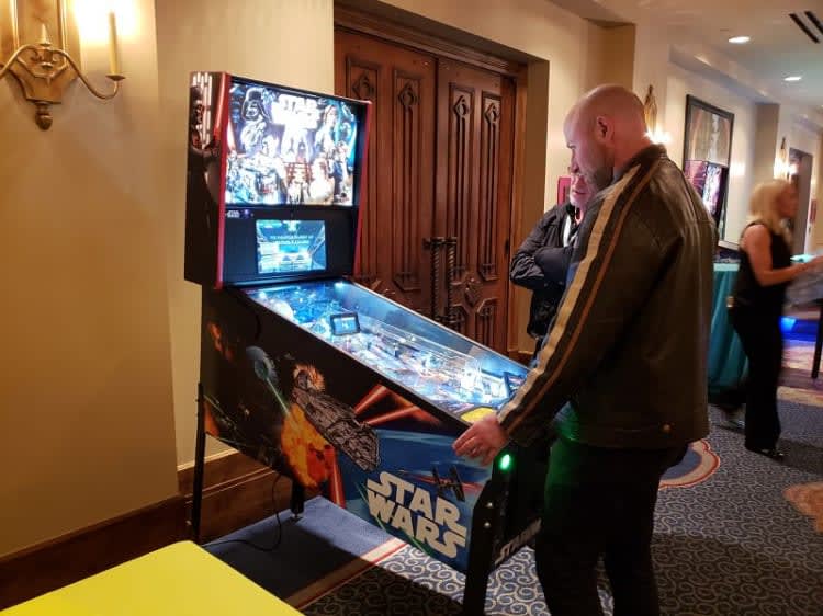 Pinball Machine - Star Wars view 3