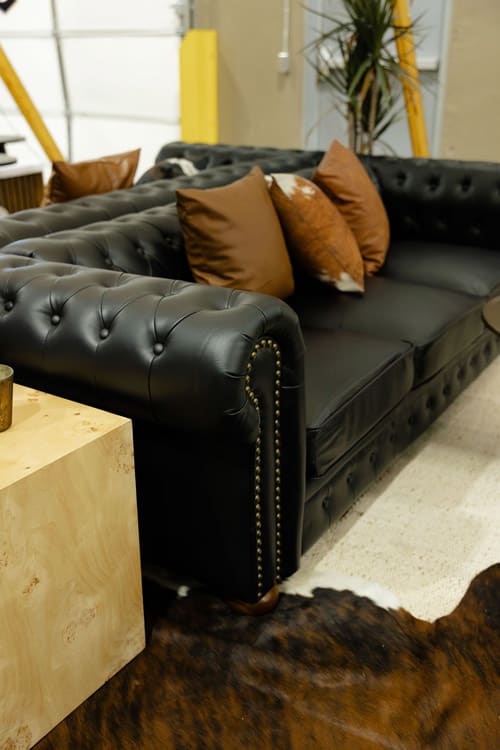 Chesterfield Leather Sofa - Black view 3