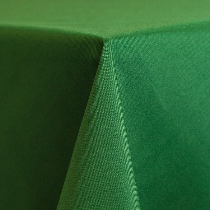 108" POLY EMERALD GREEN