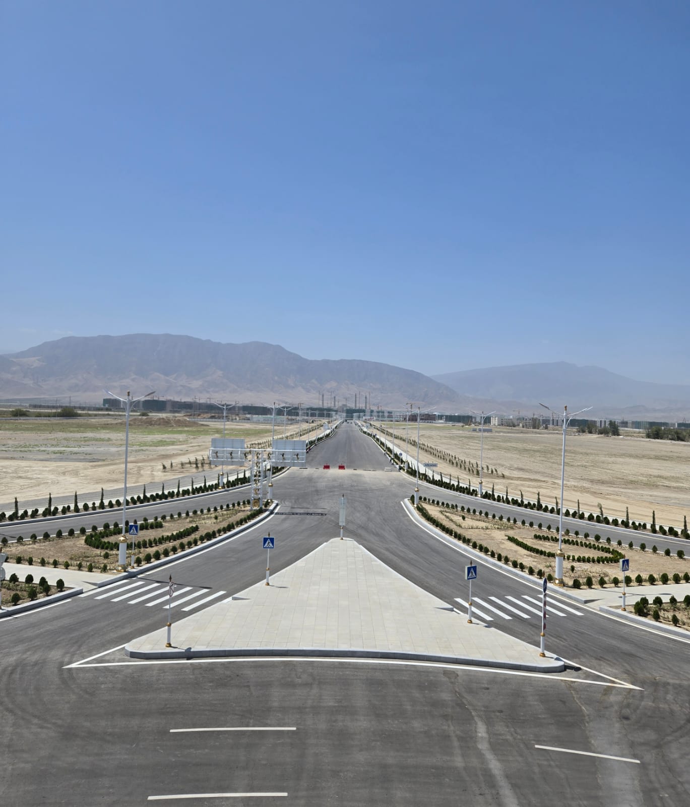 Türkmenistan Devlet Yolu – 9.500 Metre Prestij Aksı
