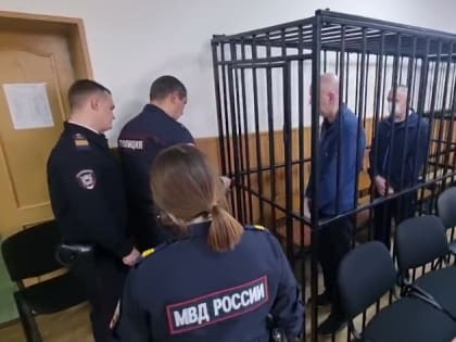 Амурским экс-полицейским, которые покрывали и грабили подпольные казино, вынесли приговор