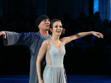 «Известия»: врачи боятся выводить Романа Костомарова из комы