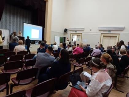 Сегодня прошло первое в  новом учебном году заседание ученого совета