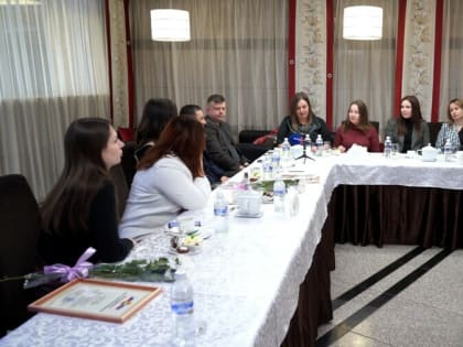 Мэр Благовещенска пригласил на завтрак журналистов