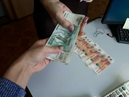 Количество россиян с двумя и более кредитами впервые превысило 50 %