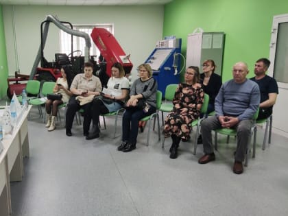 Родителям амурских абитуриентов рассказали о «Профессионалитете»