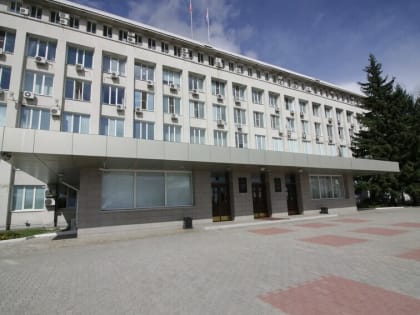 Должен ли губернатор уходить в отставку перед выборами?