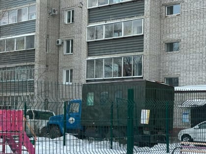 АКС устраняет проблему с водой, возникшую в доме 53 на улице Ленина