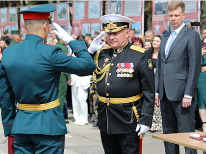 В ДВОКУ состоялся очередной выпускной (фото)
