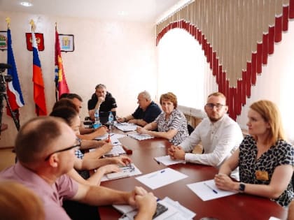 Василий Орлов встретился с членами штаба поддержки семей участников СВО