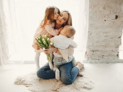 Флешмоб «Я и мамочка моя»: Благовещенцы могут поздравить своих мам с 8 марта оригинальным способом