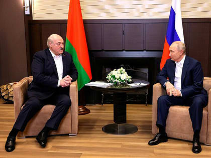 Путин: на сегодня 300 тысяч человек подписали контракты с армией