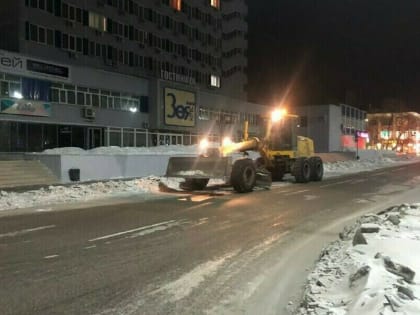 Под особым вниманием прокурора перекрестки, остановки и асфальт Благовещенска