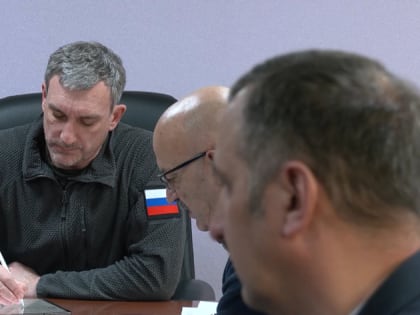 Василий Орлов оценил работу по поддержке семей мобилизованных и достижения аграриев в Мазановском районе