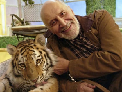 Николай Дроздов попал в реанимацию с переломами ребер. Что известно о его состоянии?