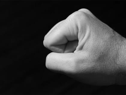 В Свободном погиб мужчина, пытавшийся помешать пьяному сесть за руль