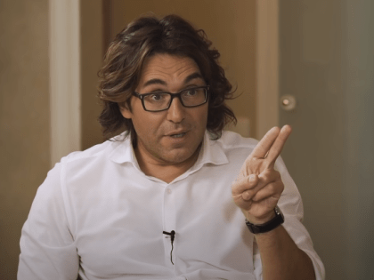 Андрей Малахов вместо Филиппа Киркорова отвёл его сына на школьный выпускной