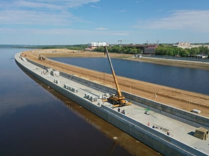 Новые участки набережной Амура в Благовещенске «одевают» в гранит (фото)