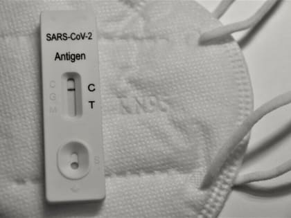 Неутешительный рост COVID-19 продолжают фиксировать в Амурской области