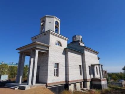 В строящемся храме в Чигирях начали создавать купола