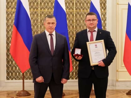 Памятными часами за помощь отряду «Союз», воюющему в зоне СВО, награждены представители РСБИ