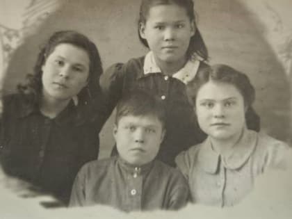 Династия – слово полное достоинства. Истории династии Поповы-Вакуленко-Кацай-Симоненко.