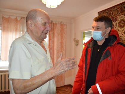 Депутаты поздравили с праздником амурских фронтовиков
