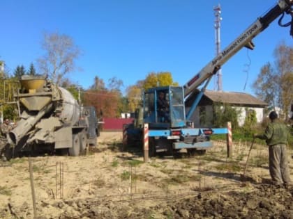 Фундамент строящегося храма залили в Ромненском районе