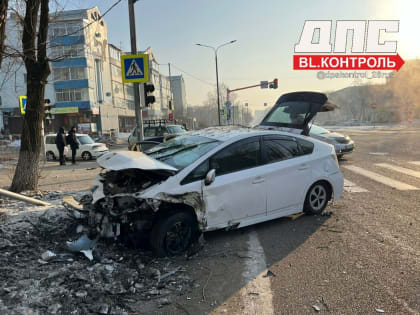 Двое пострадавших: подробности ДТП на Горького – Кузнечной в Благовещенске (фото, видео)