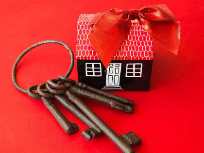 Идут поиски благовещенцев, которым разрешено бесплатно  зарегистрировать право собственности на имущество и землю