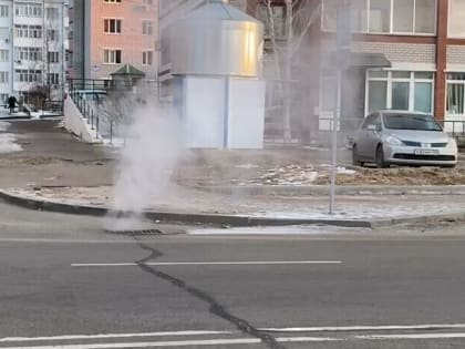 «Последствия могут быть самыми серьезными»: мэр Благовещенска выехал к парящей ливневке (видео)