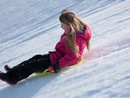Амурчанам рассказали, как при зимних забавах не получить обморожения