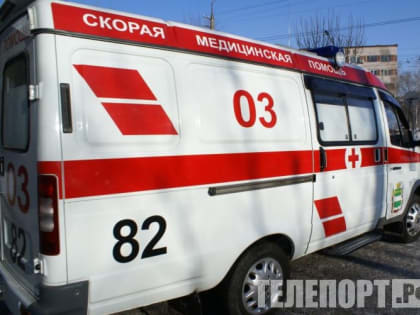 Подросток выпал с третьего этажа в Благовещенске