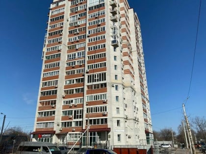 Жители благовещенской многоэтажки, порыв возле которой затопил улицу, по-прежнему остаются без воды