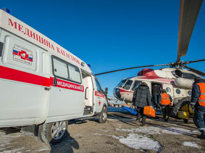 Юную амурчанку, которая больше суток ждала санавиации, доставили в Благовещенск