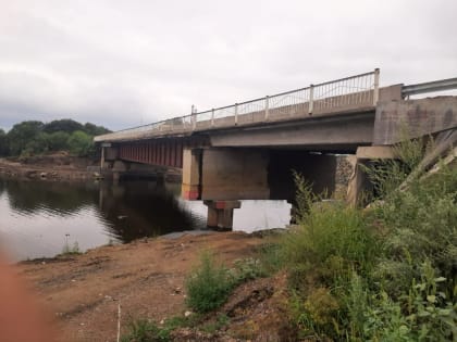 Мост в Благовещенском районе, который продолжают ремонтировать, расширили (фото)