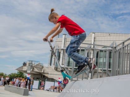 В международный день скейтбординга в Благовещенске открылся новый скейт-парк