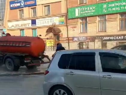 Из-за порыва перекрыли часть улицы Пролетарской в Благовещенске