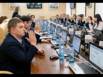 ПЕРВОЕ ЗАСЕДАНИЕ МОЛОДЕЖНОГО ПАРЛАМЕНТА  ШЕСТОГО СОЗЫВА